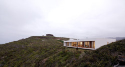 MODERN WHITE HOUSE ON A CLIFF WITH DRAMATIC SEA VIEWS